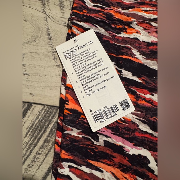 Lululemon Align HR Pant 25” - Picture 2 of 2